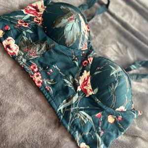 Flower top b.o.g collective size medium